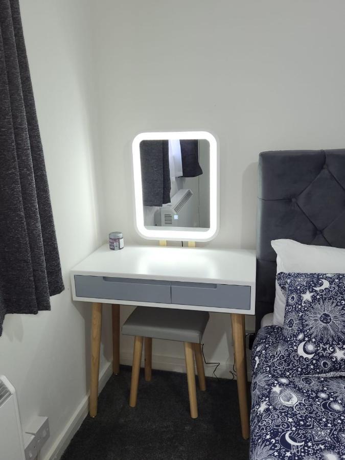 Delight Apartment, Close To Excel, London City Airport & O2! 외부 사진