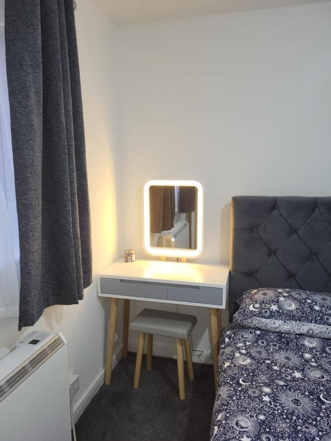 Delight Apartment, Close To Excel, London City Airport & O2! 외부 사진