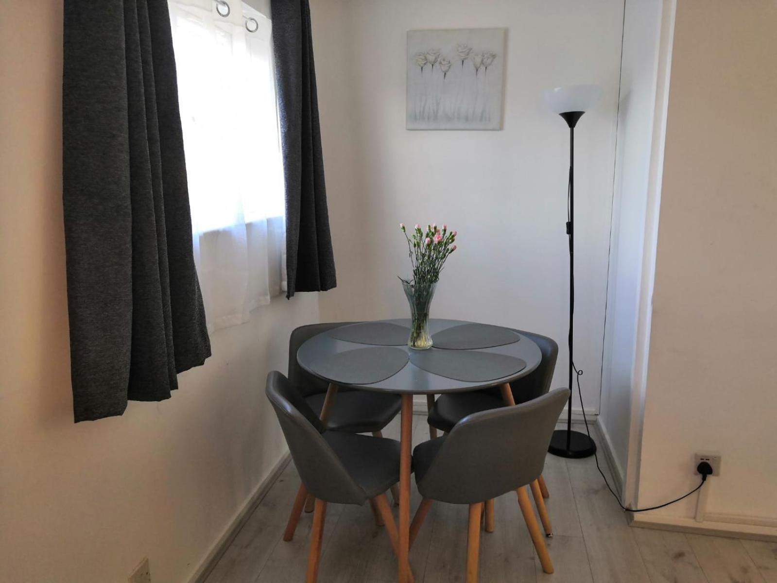 Delight Apartment, Close To Excel, London City Airport & O2! 외부 사진